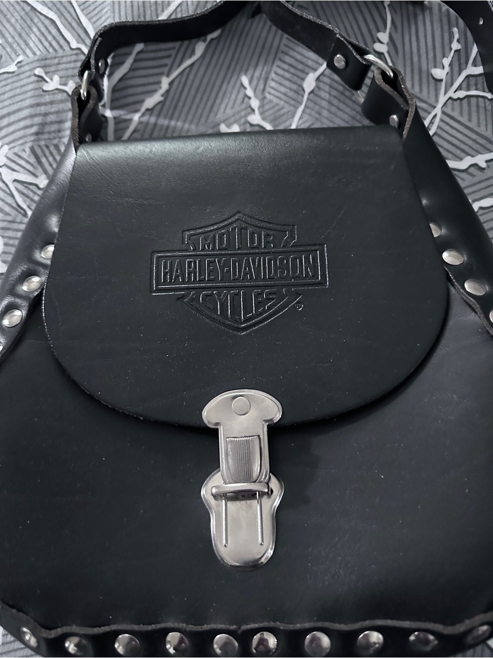 Harley-Davidson Black Leather Shoulder Bag with Silver Hardware